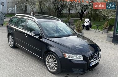 Универсал Volvo V50 2010 в Львове
