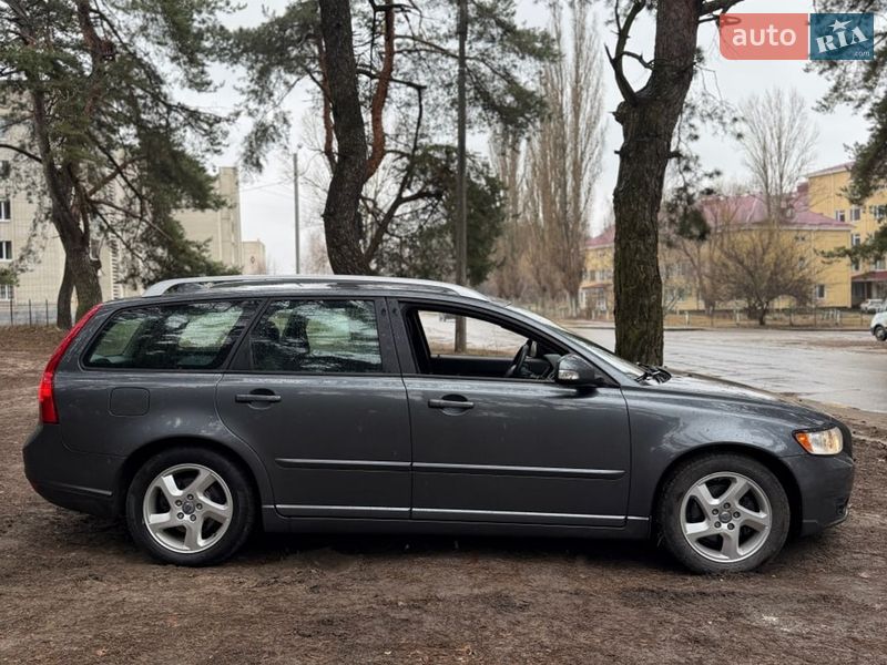 Универсал Volvo V50 2012 в Сумах