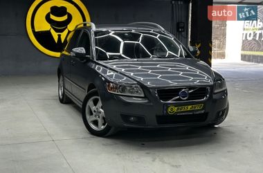 Универсал Volvo V50 2011 в Черновцах