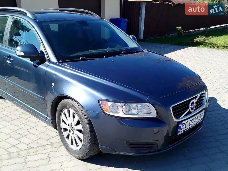 Volvo V50