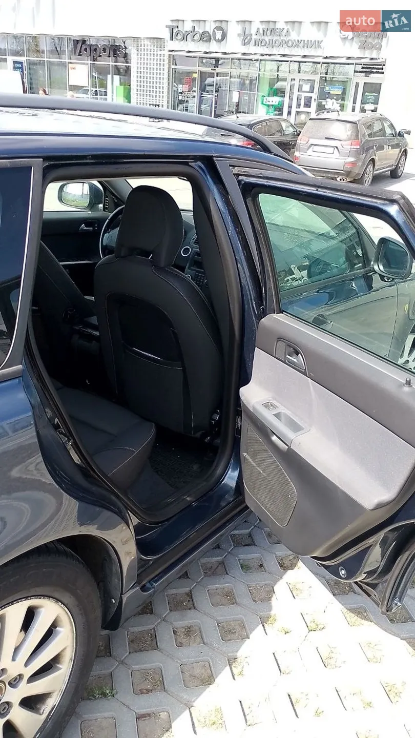 2011 Volvo V50 - мініатюра 12