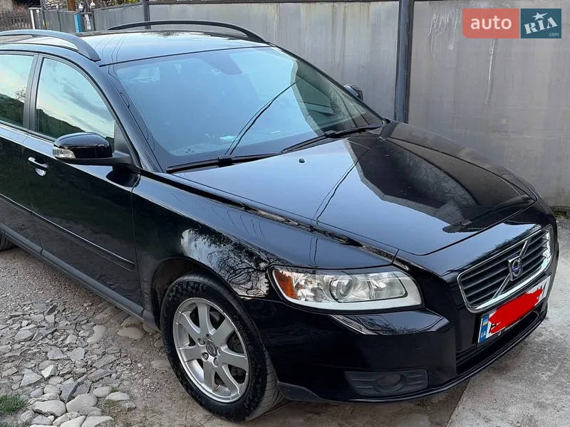 Volvo V50