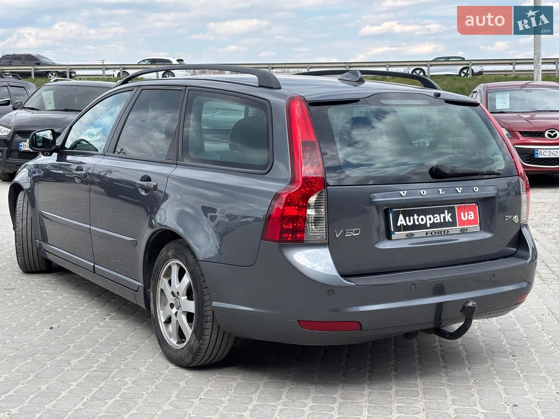 2011 Volvo V50 - мініатюра 8