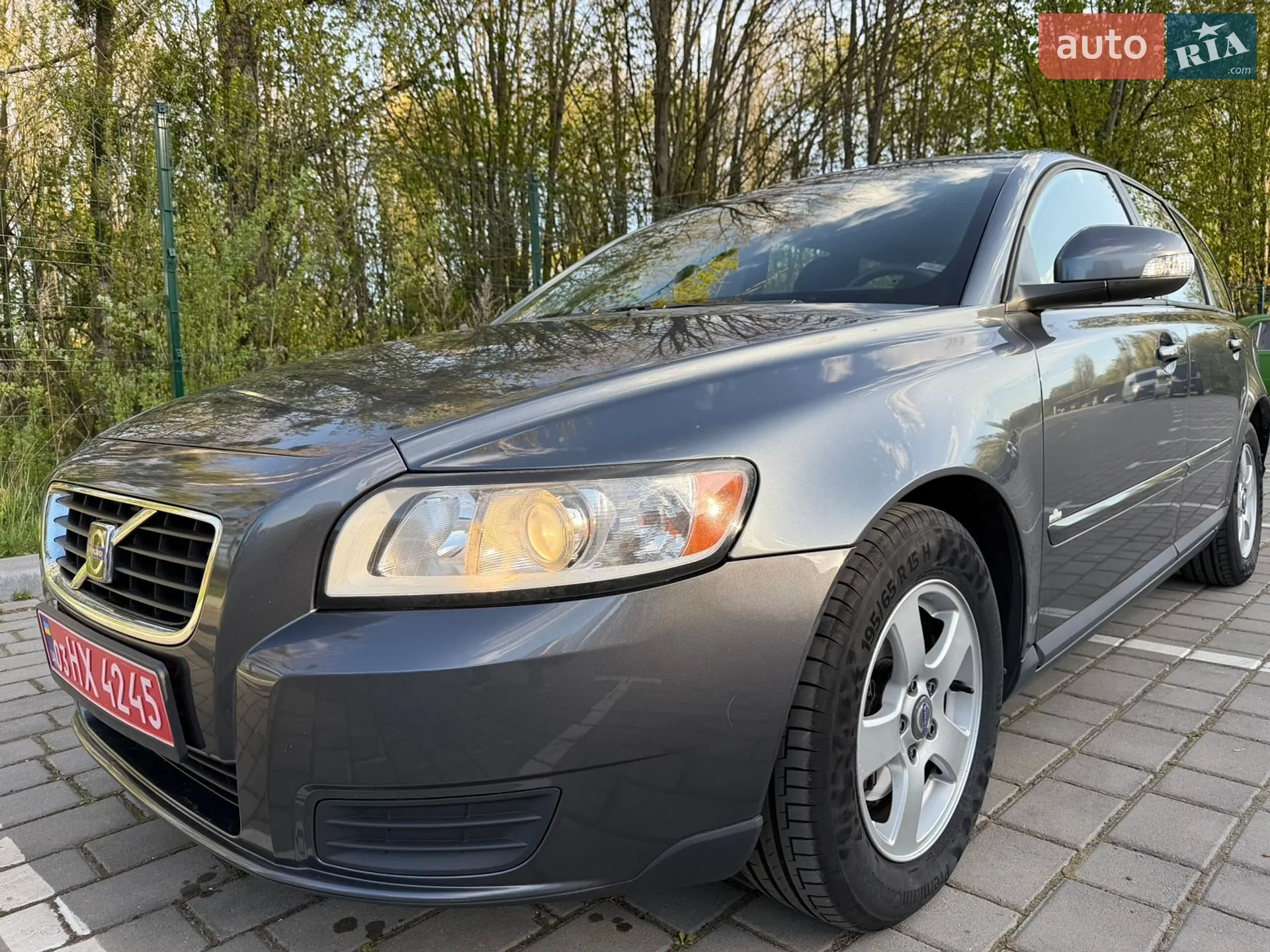 2010 Volvo V50 - мініатюра 2