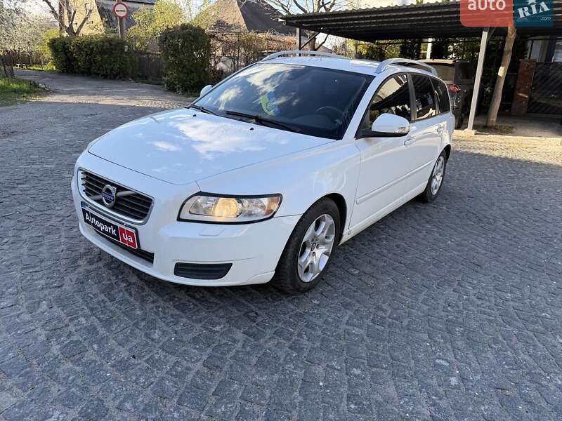 Volvo V50 2011