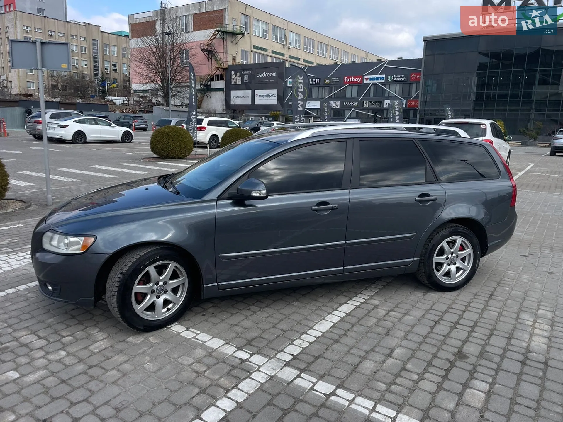 2011 Volvo V50 - мініатюра 2