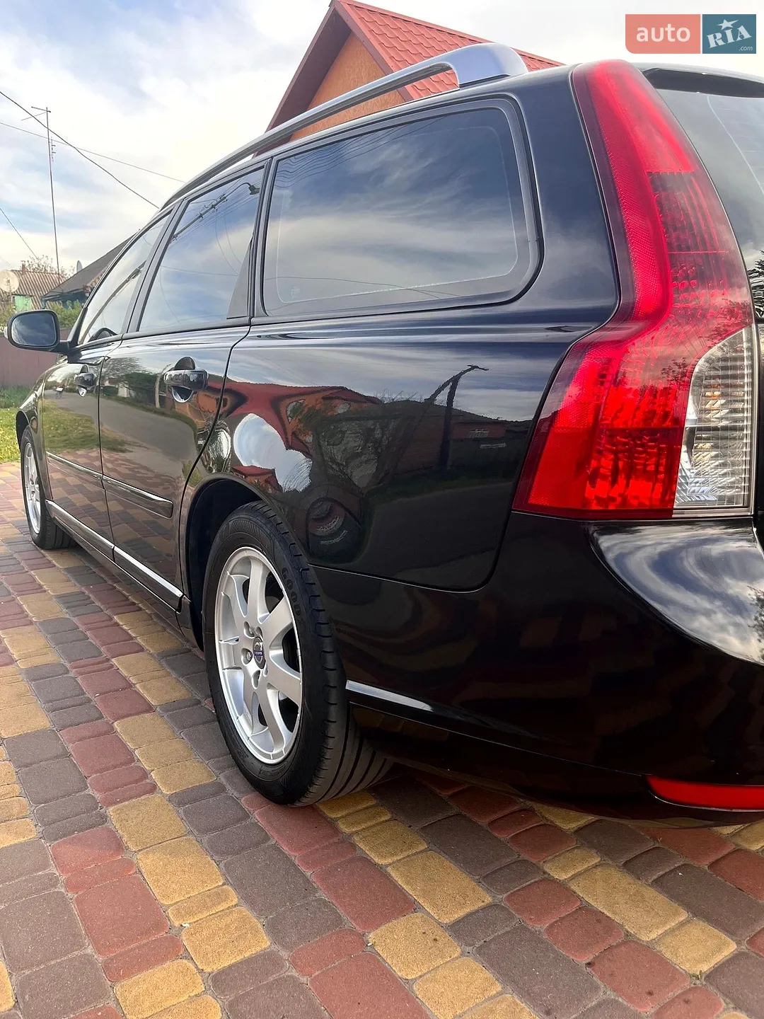 2011 Volvo V50 - мініатюра 8