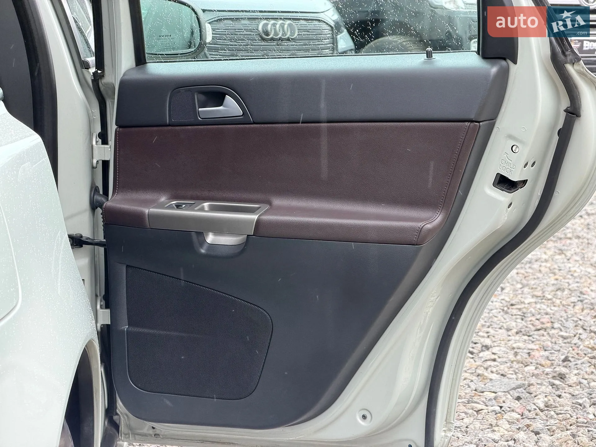 2011 Volvo V50 - мініатюра 18