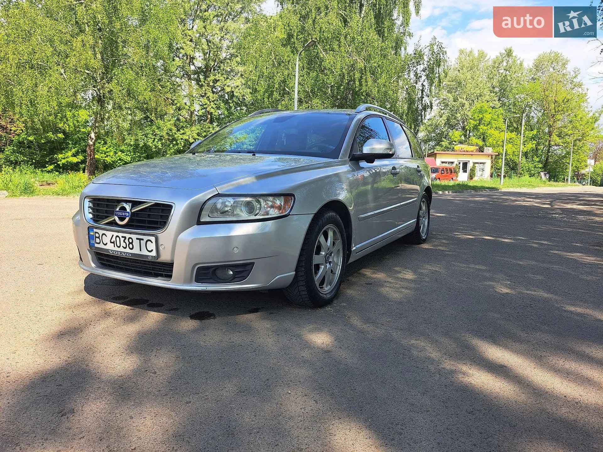 2010 Volvo V50 - фото 1