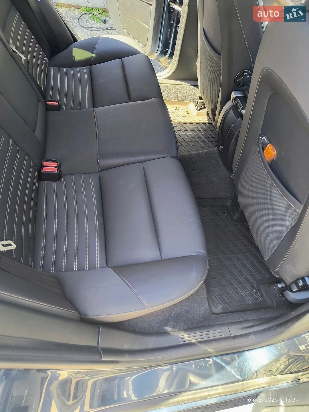 2010 Volvo V50 - мініатюра 4