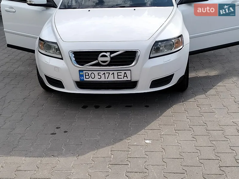 Volvo V50 2010