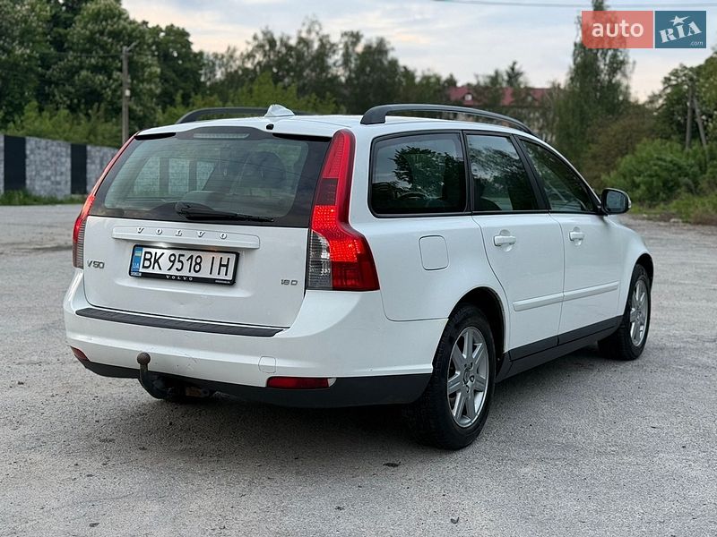 Универсал Volvo V50 2009 в Звягеле