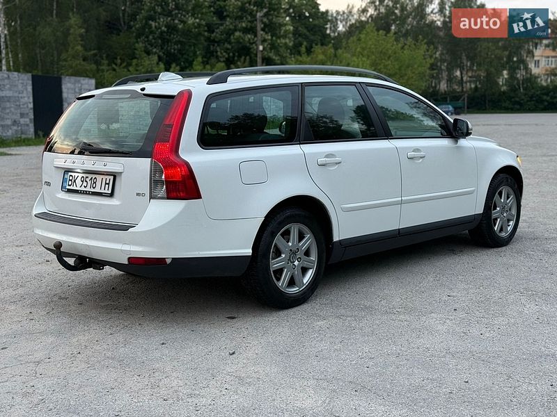 Универсал Volvo V50 2009 в Звягеле