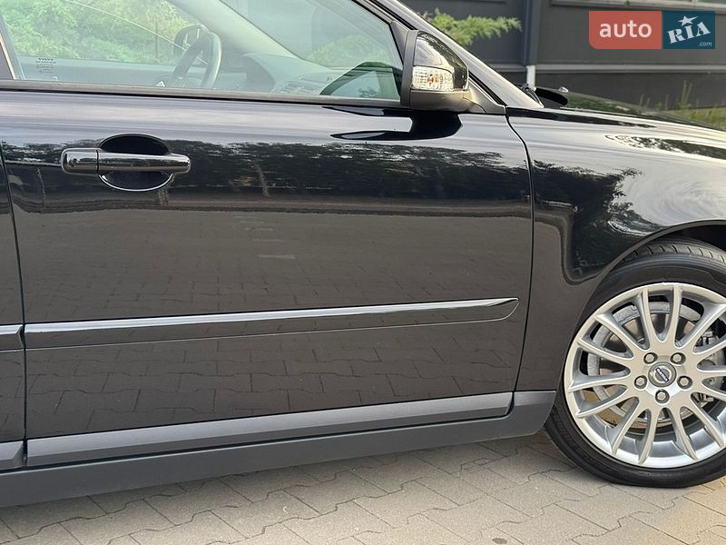 Універсал Volvo V50 2010 в Білій Церкві