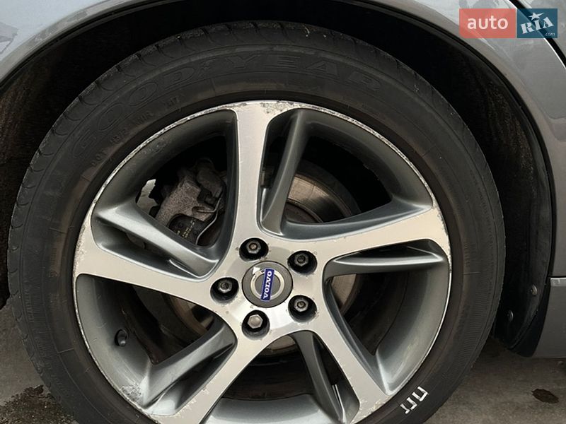 Универсал Volvo V50 2012 в Чернигове