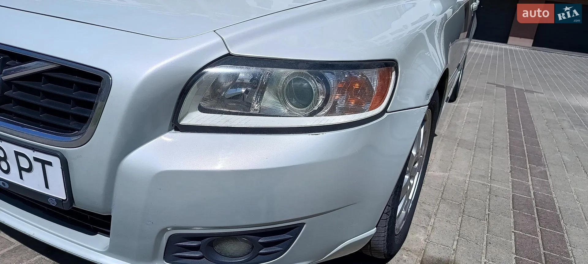 2011 Volvo V50 - мініатюра 8