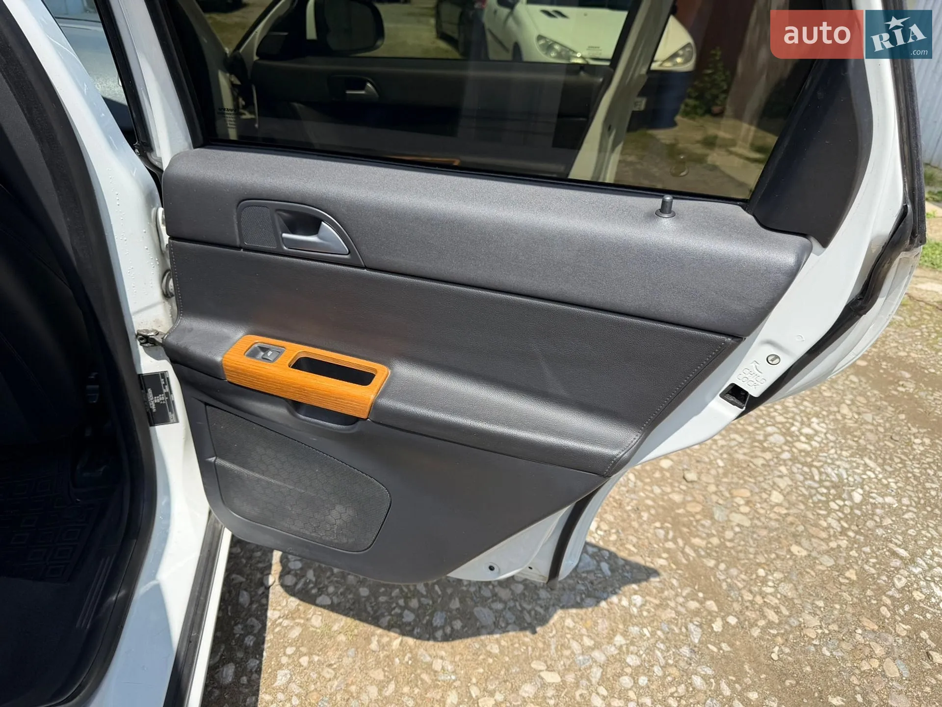 2010 Volvo V50 - мініатюра 27