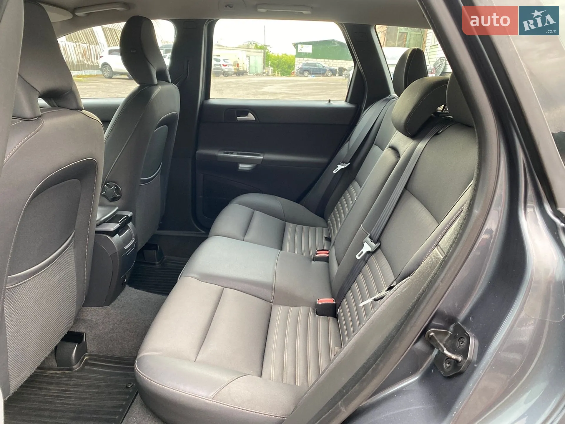 2010 Volvo V50 - мініатюра 25