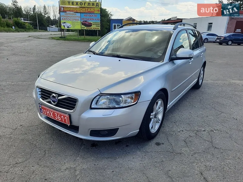 Volvo V50 2011