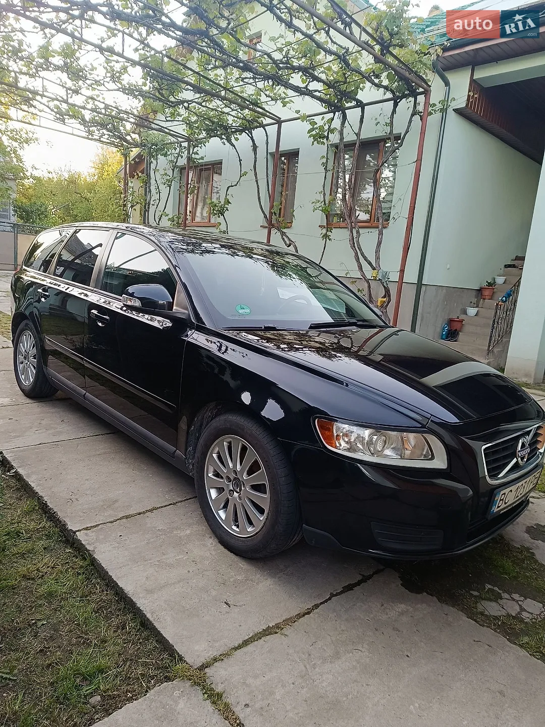 2011 Volvo V50 - фото 1