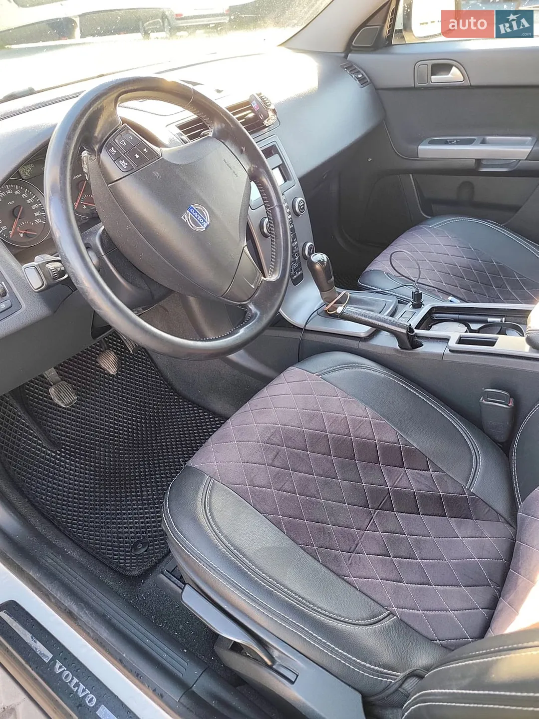 2010 Volvo V50 - мініатюра 3
