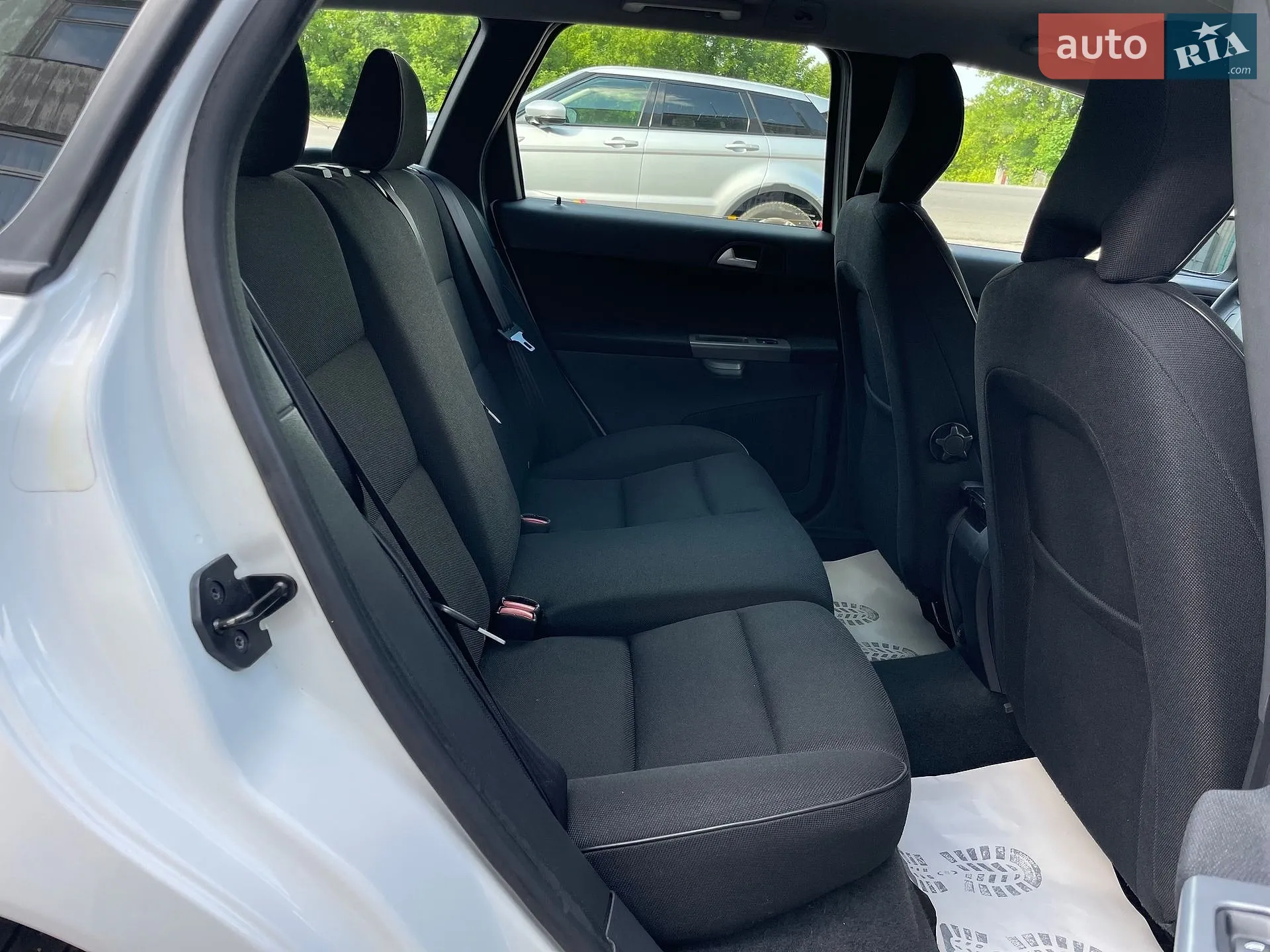 2010 Volvo V50 - мініатюра 35