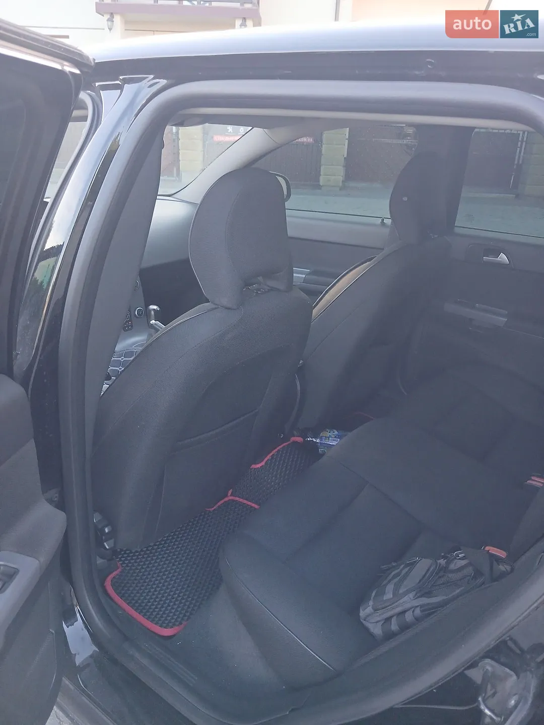 2011 Volvo V50 - мініатюра 12