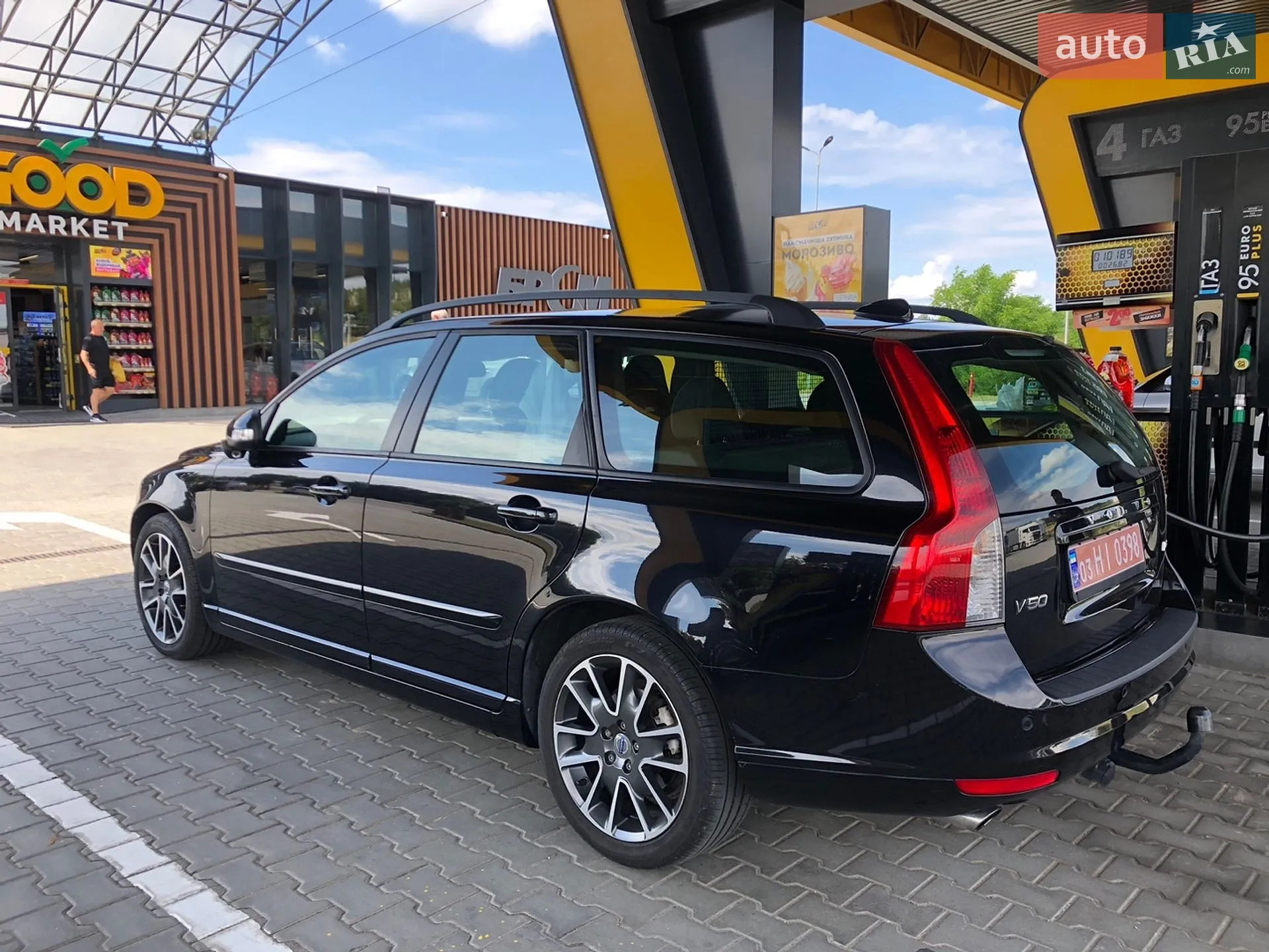 2010 Volvo V50 - фото 1