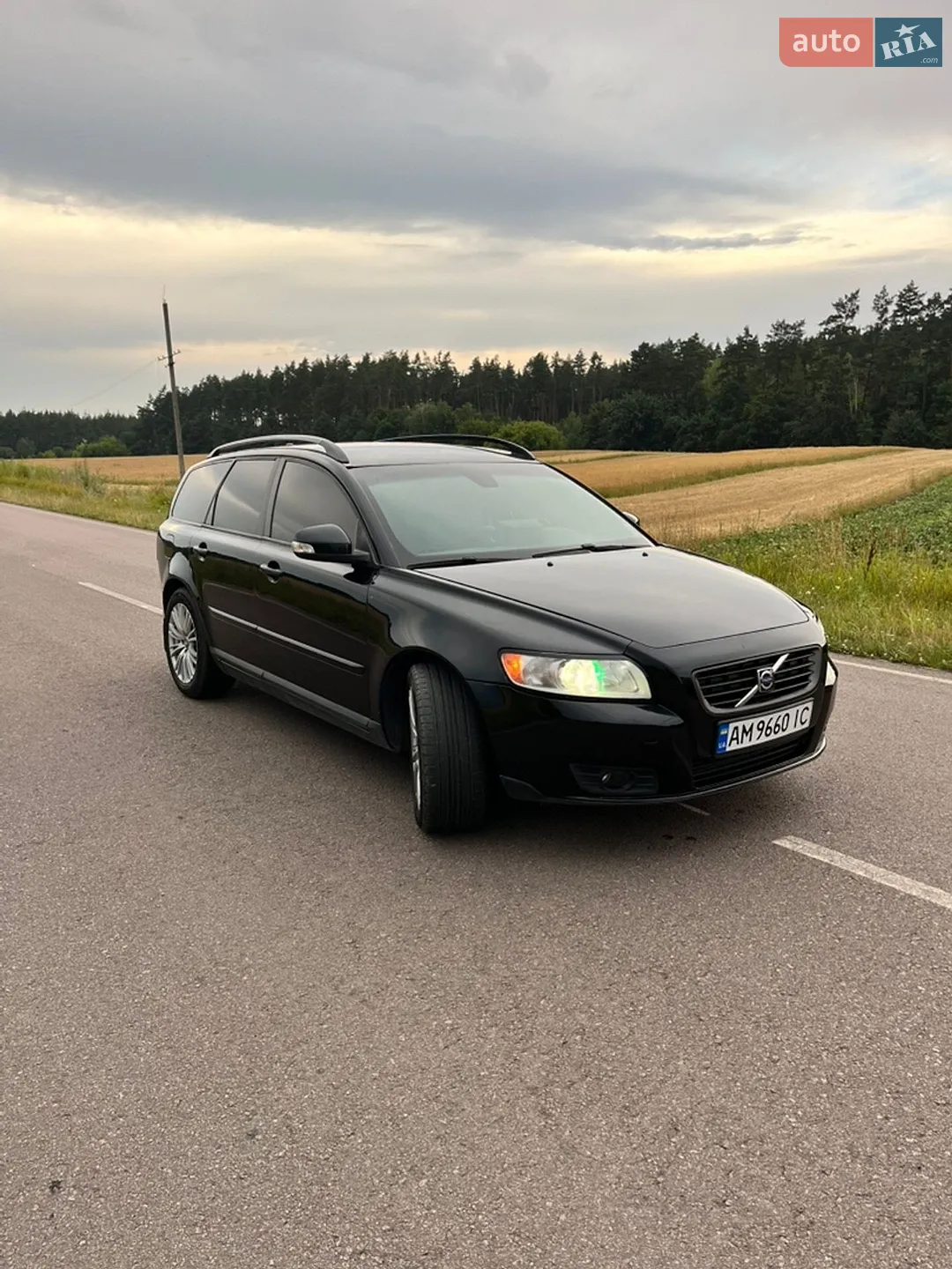 2010 Volvo V50 - мініатюра 2