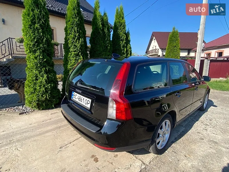 Volvo V50