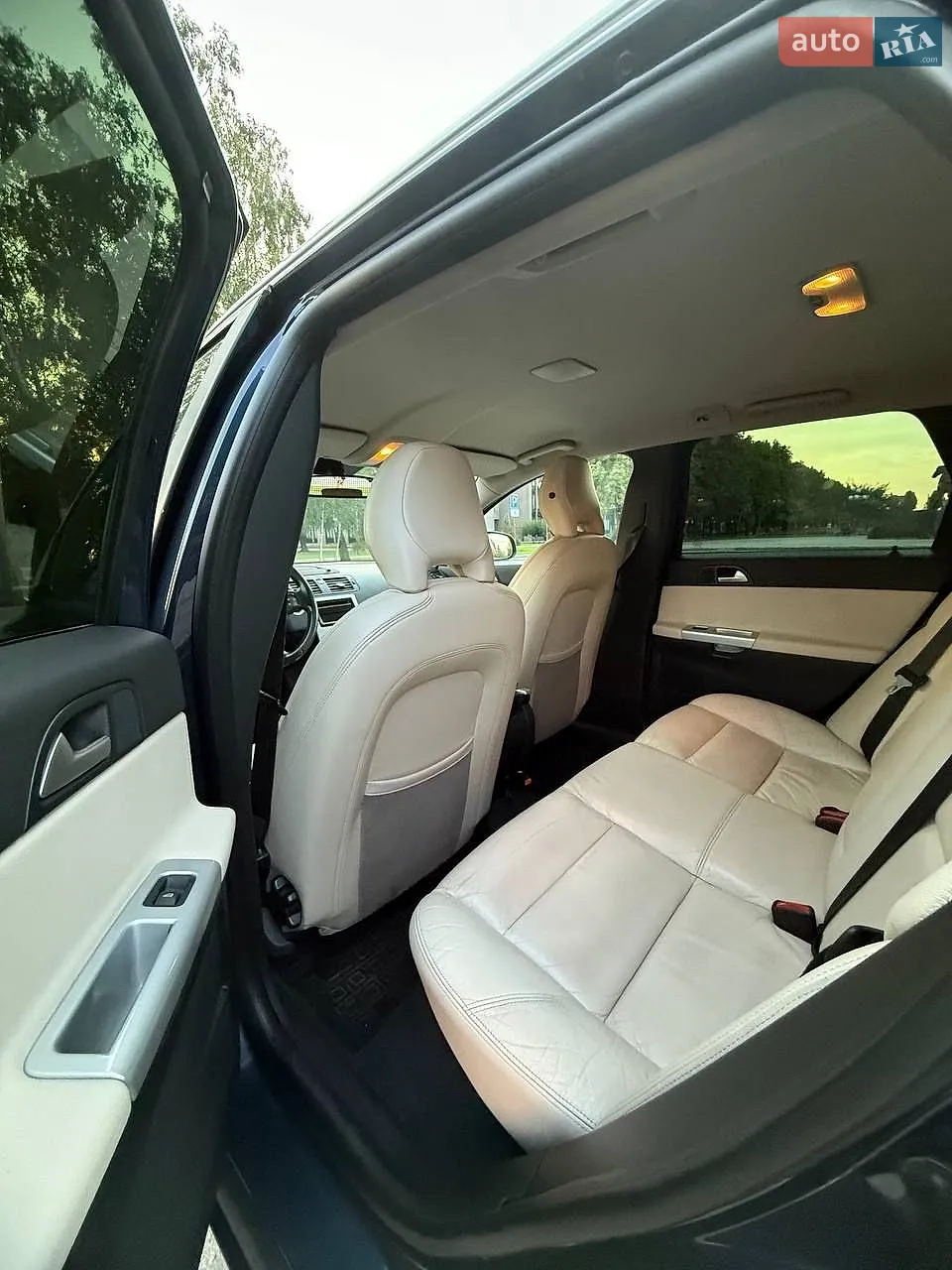2011 Volvo V50 - мініатюра 21