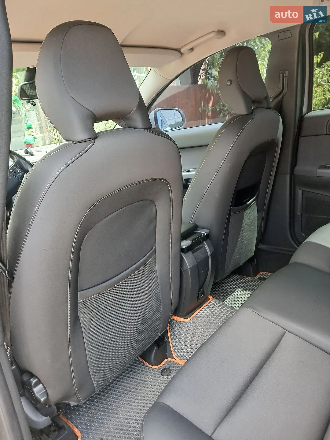 2011 Volvo V50 - мініатюра 9