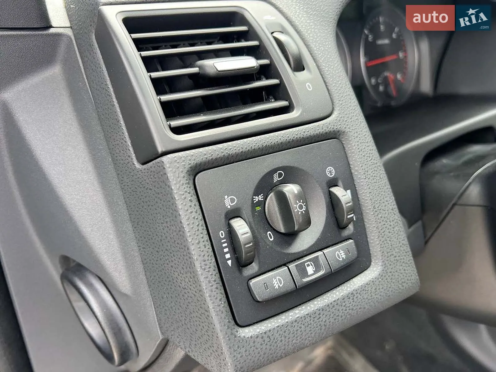 2010 Volvo V50 - мініатюра 22