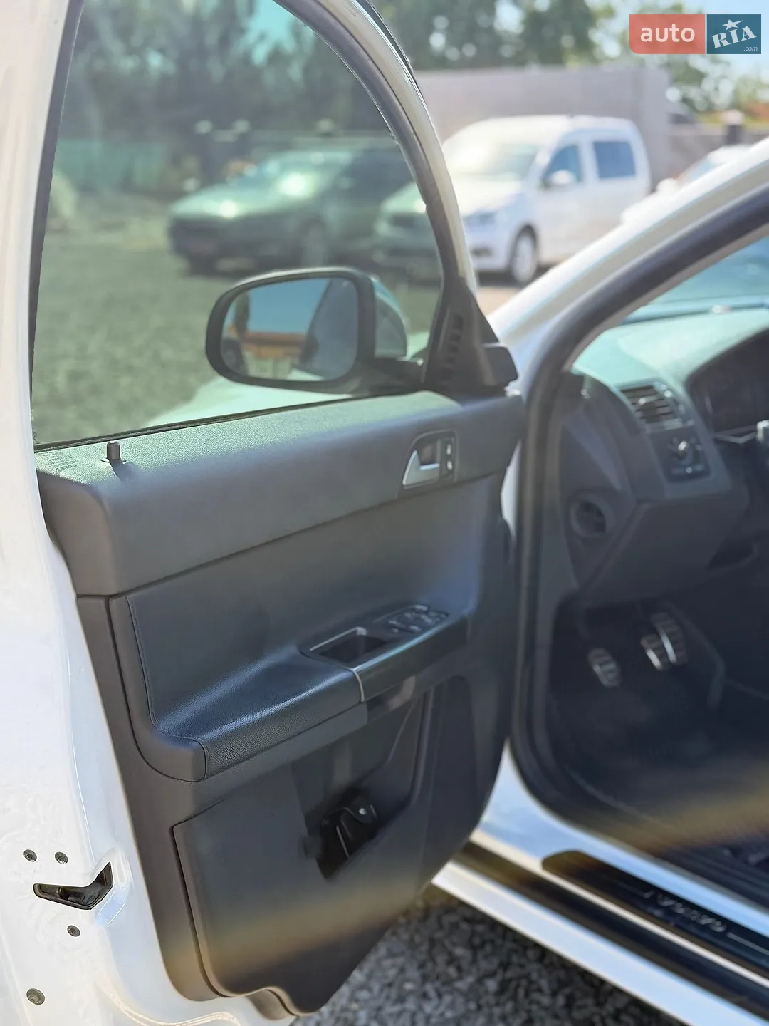 2011 Volvo V50 - мініатюра 15