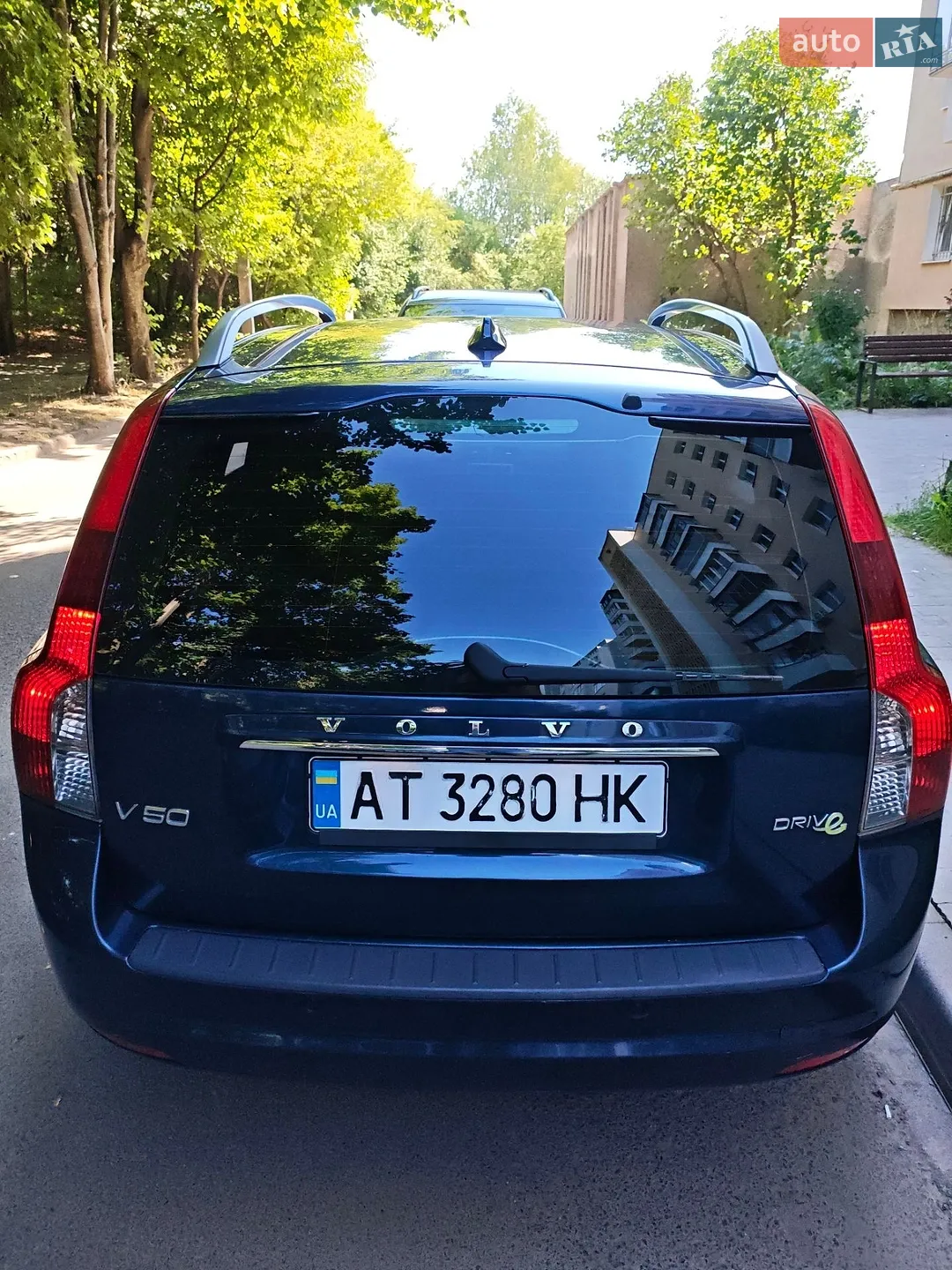 2011 Volvo V50 - мініатюра 8