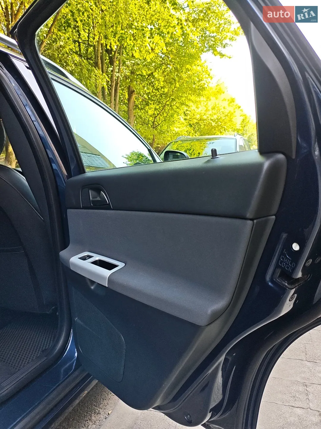2011 Volvo V50 - мініатюра 18