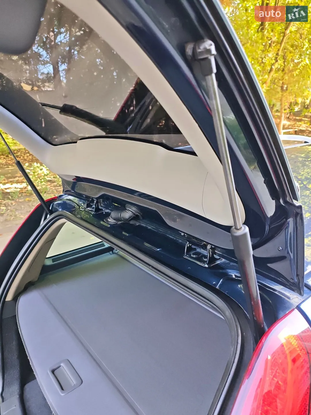 2011 Volvo V50 - мініатюра 31