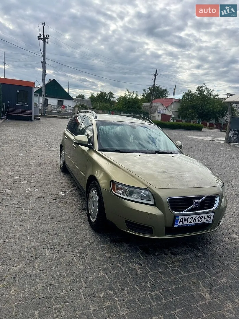 2010 Volvo V50 - мініатюра 3