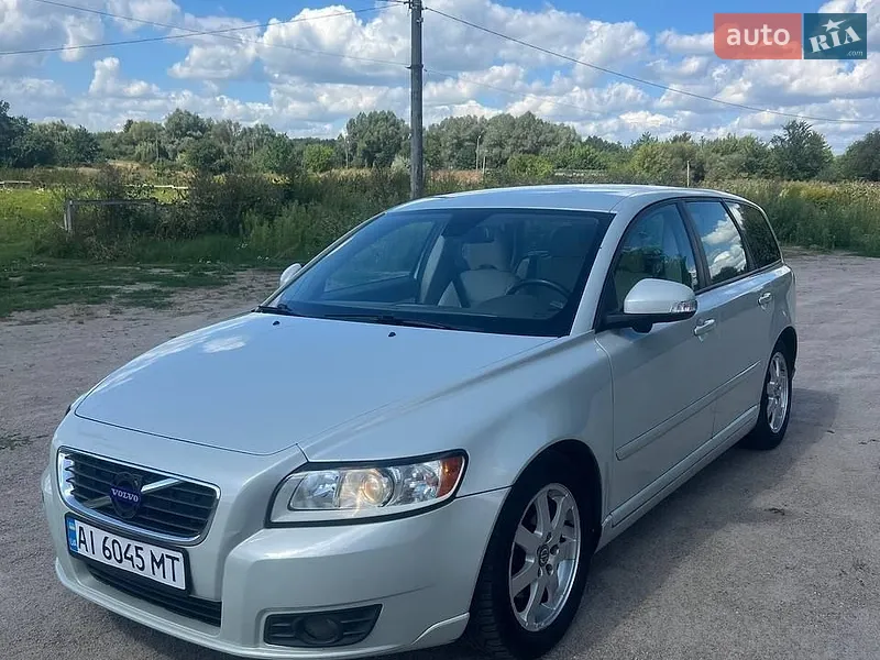 Volvo V50