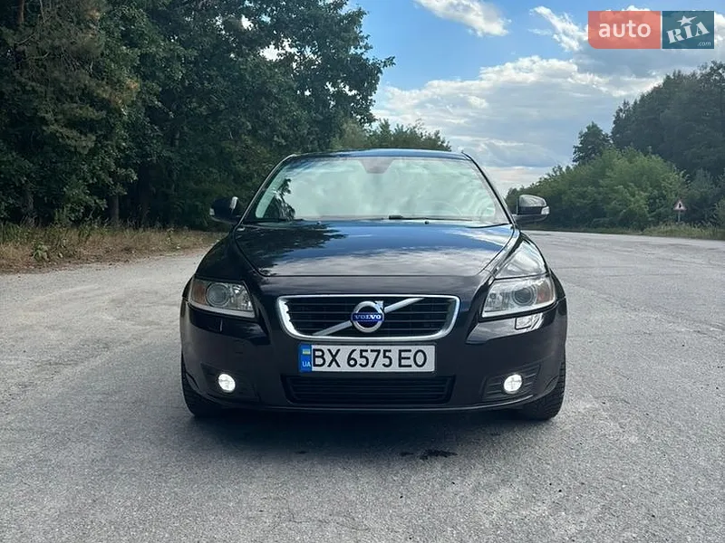 Volvo V50