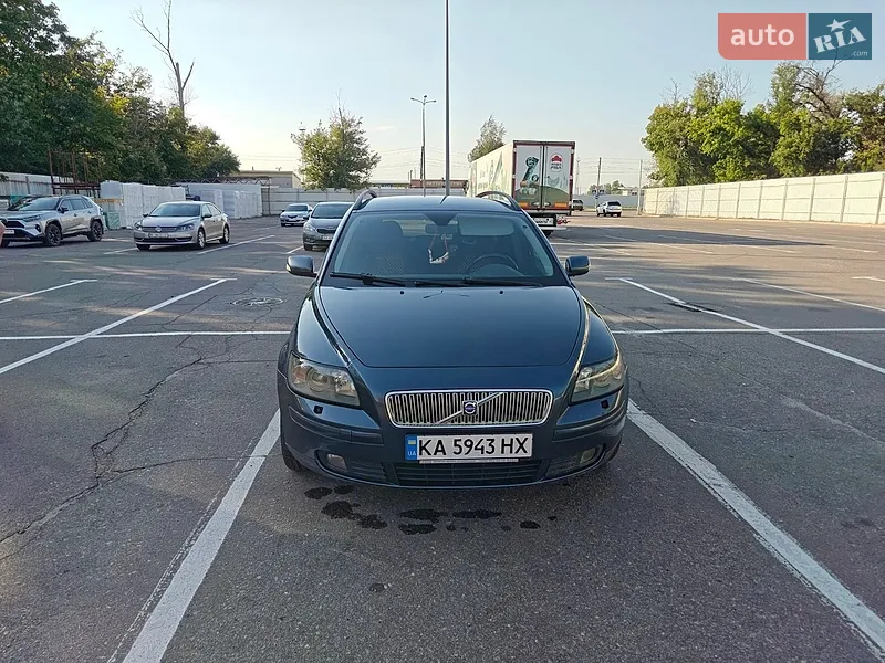Volvo V50 2004