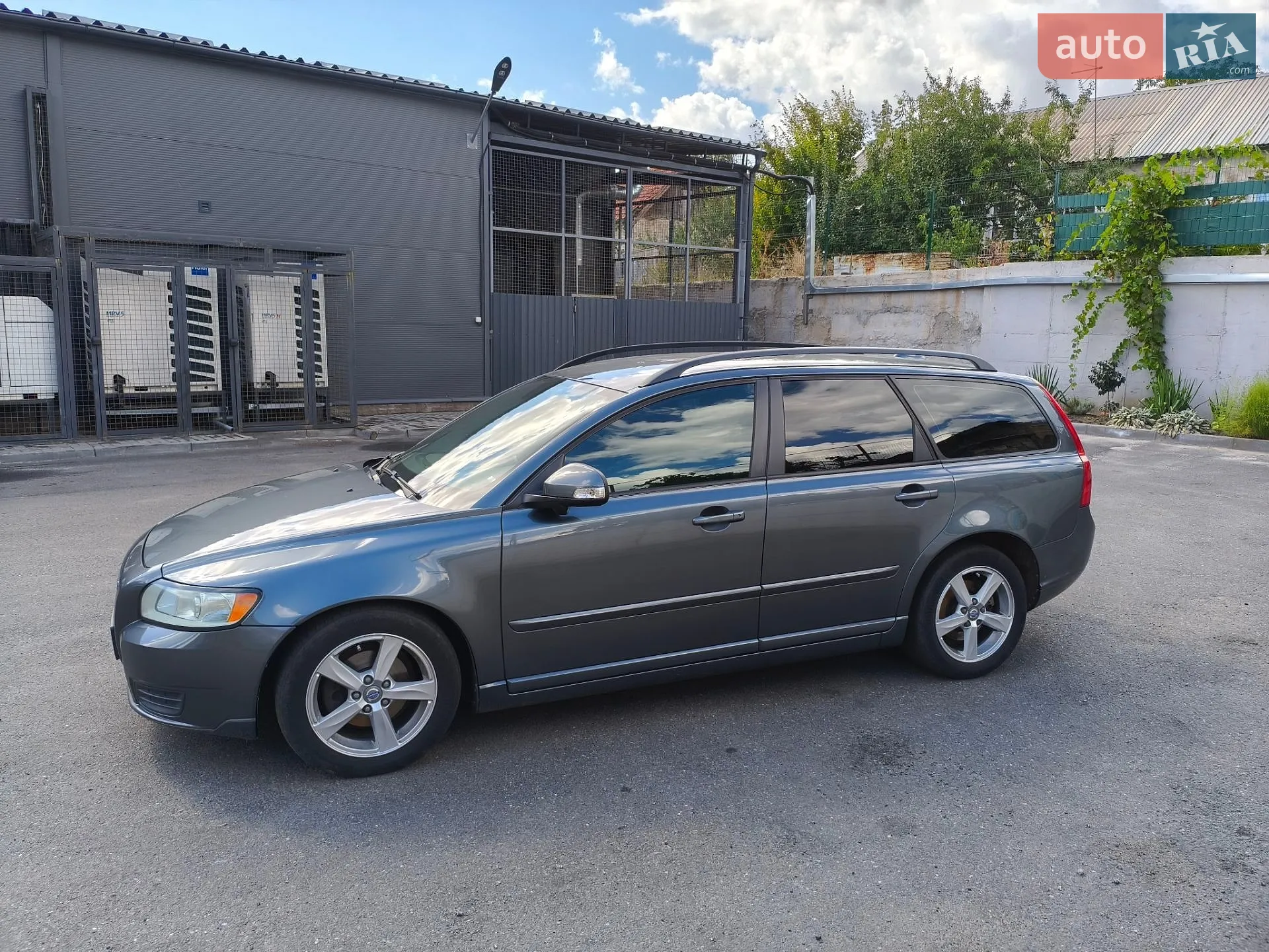2010 Volvo V50 - мініатюра 2