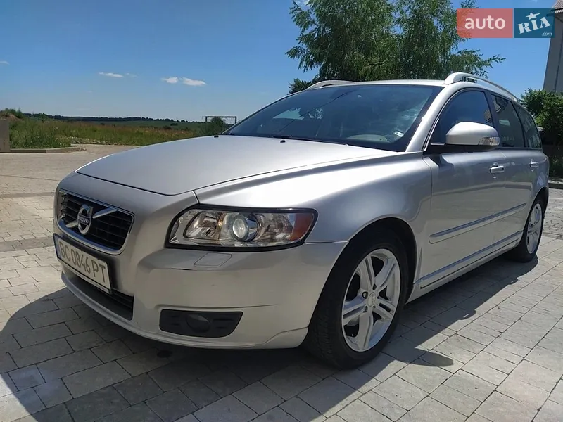 Volvo V50 2011