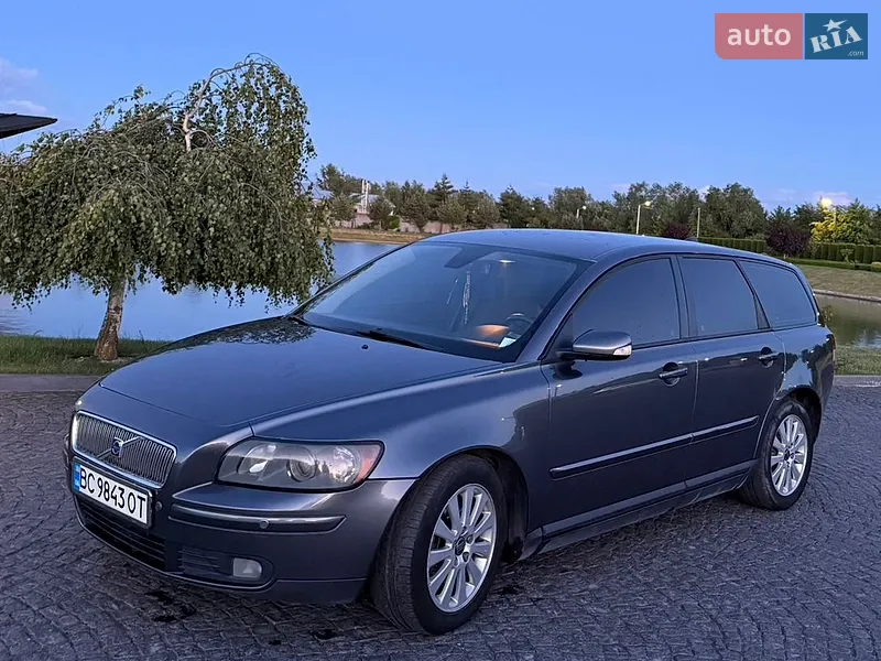 Volvo V50
