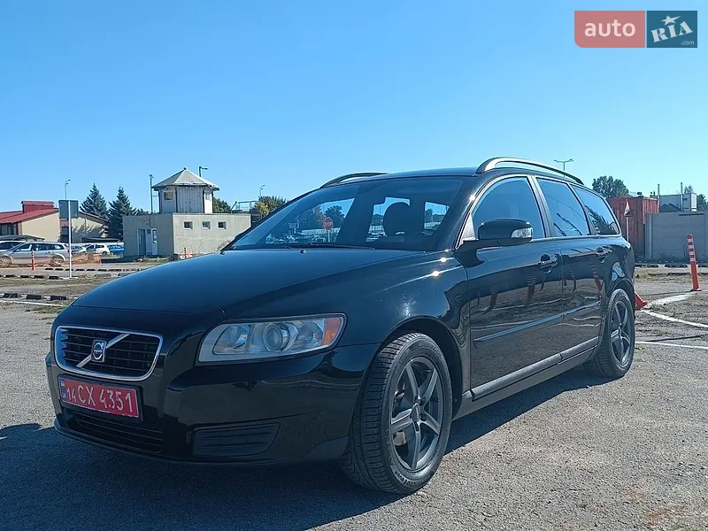 Volvo V50