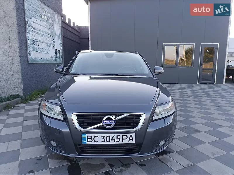 Volvo V50 2011