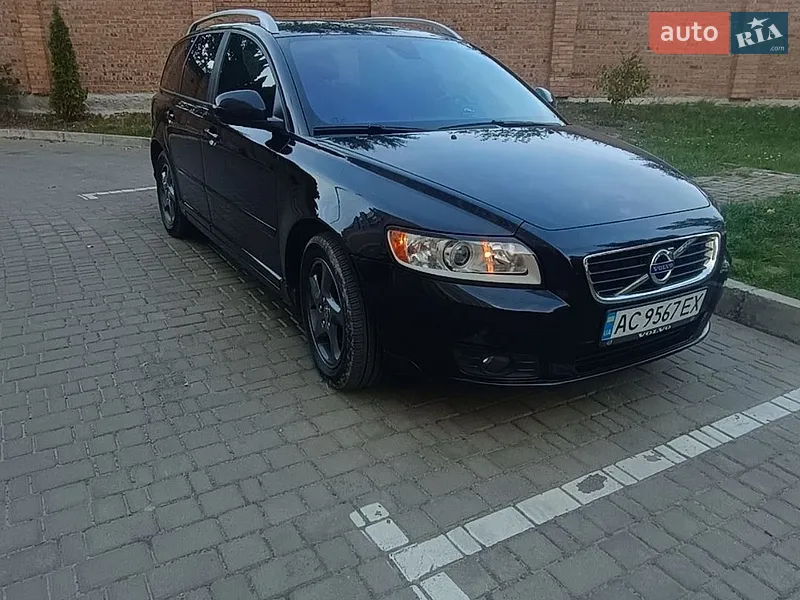 Volvo V50