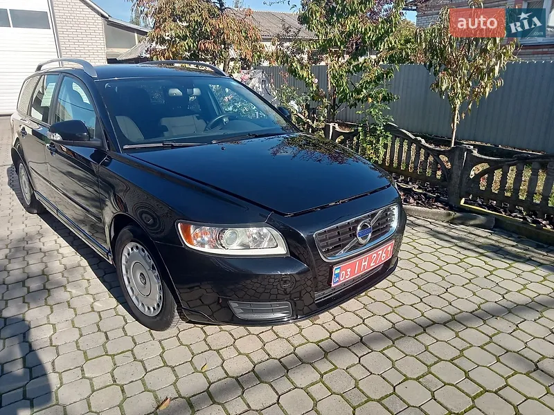 Volvo V50