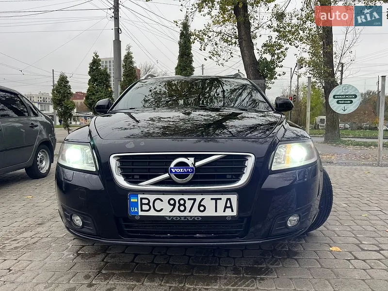 Volvo V50