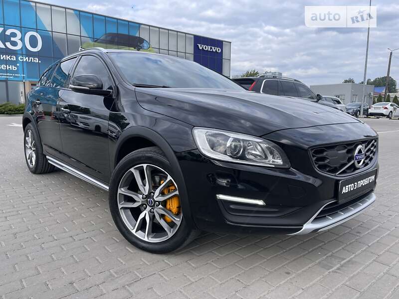 Универсал Volvo V60 Cross Country 2016 в Киеве